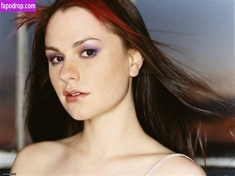 anna paquin nude|Anna Paquin nude pictures, onlyfans leaks, playboy photos, sex。